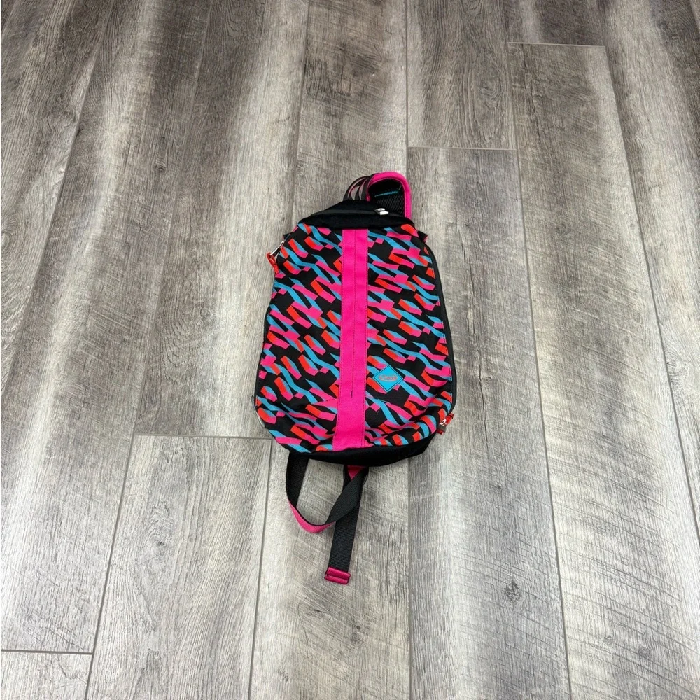 Chaco‎ Raglands Pink/Black Print Sling Bag